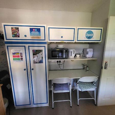 Mudeford Swans Apartment Christchurch  Exterior photo